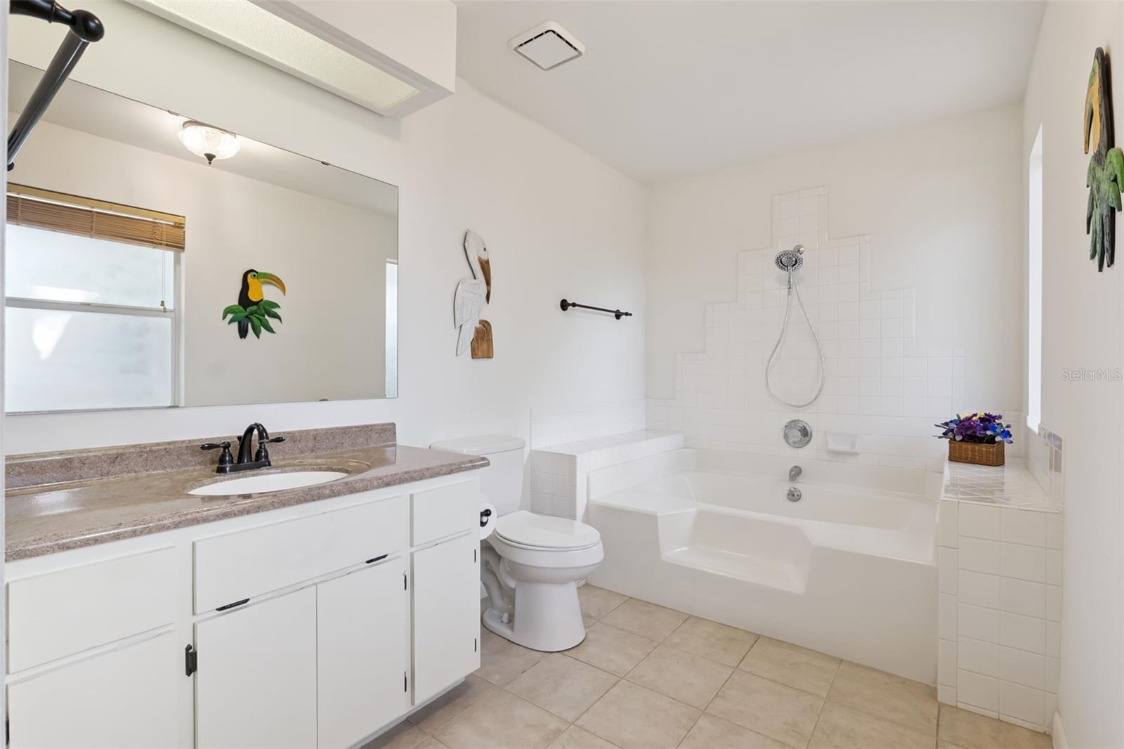 Image 13 of 20 For 1144 Ben More Drive