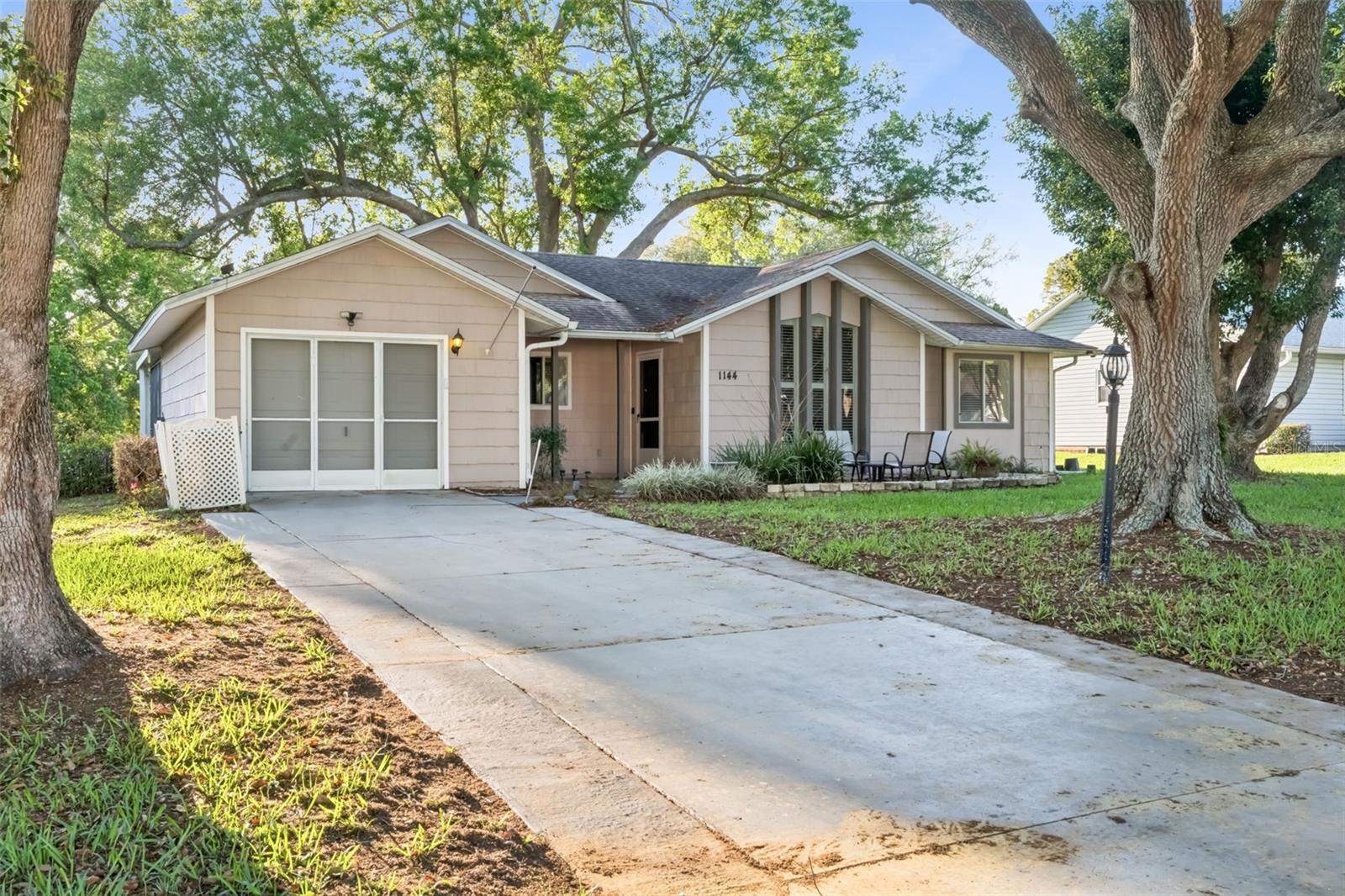 Image 2 of 20 For 1144 Ben More Drive