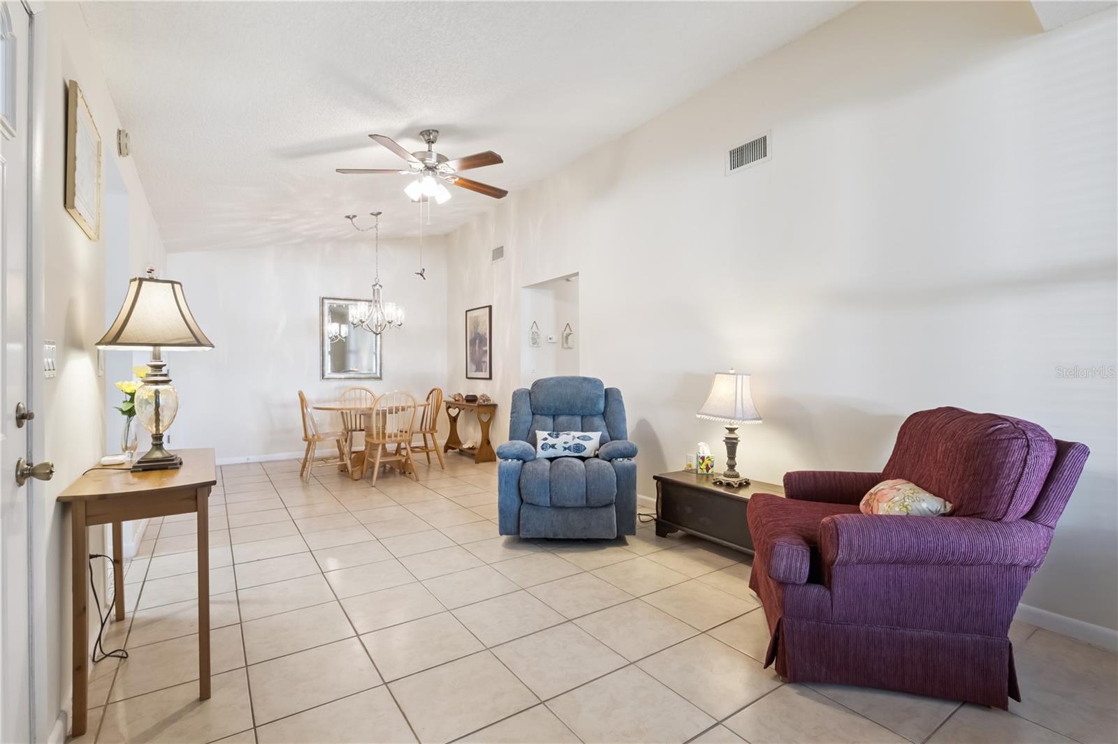 Image 4 of 20 For 1144 Ben More Drive