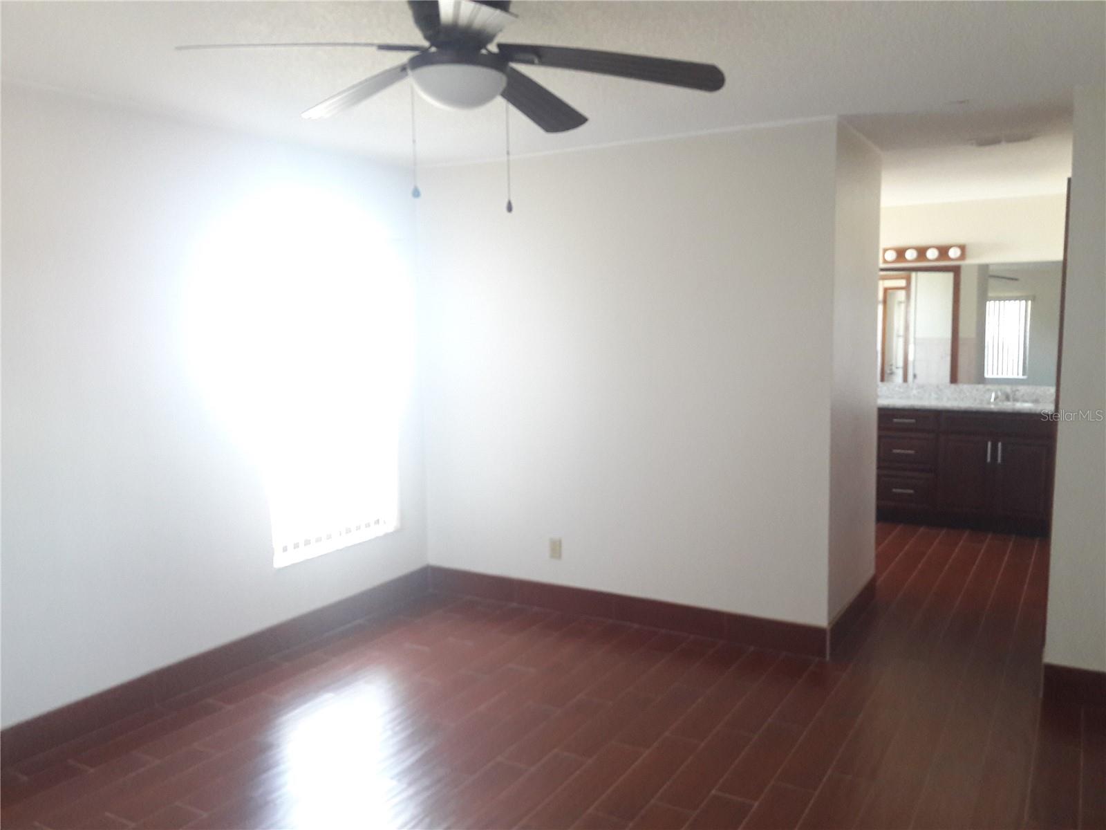 Image 14 of 19 For 3400 Lakeshore Boulevard