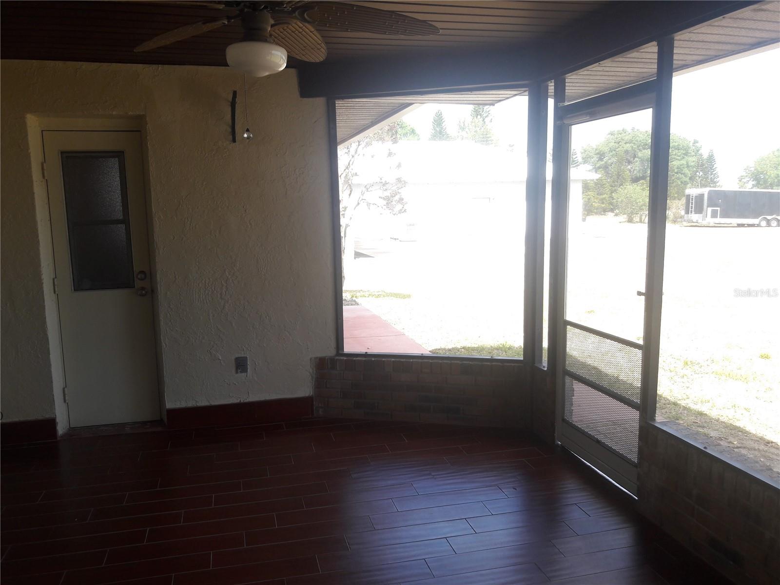 Image 8 of 19 For 3400 Lakeshore Boulevard