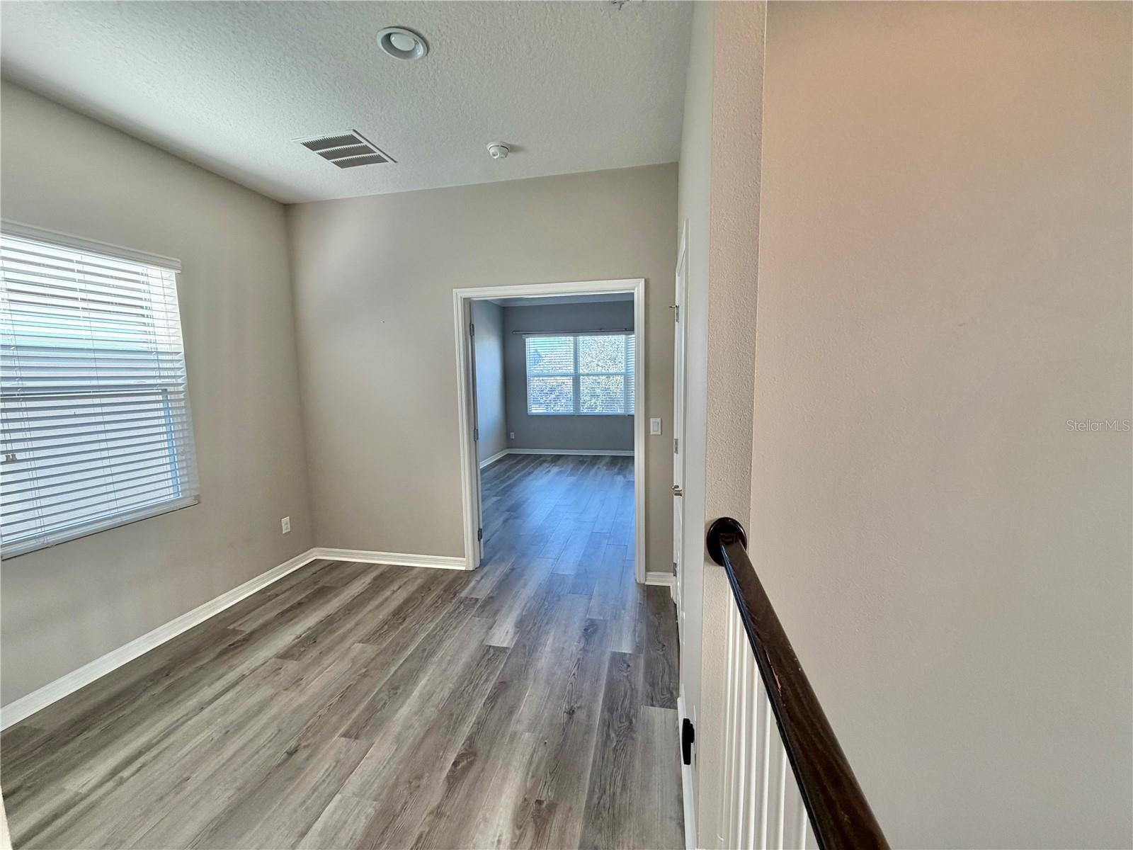 Image 13 of 33 For 15060 Andrew Aly