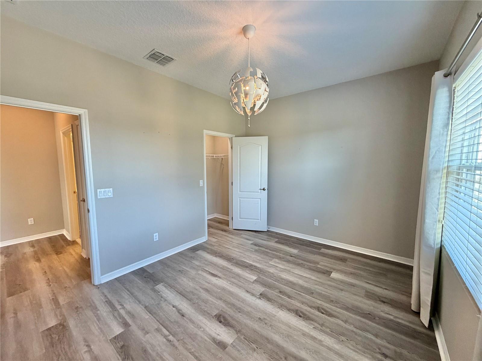 Image 21 of 33 For 15060 Andrew Aly