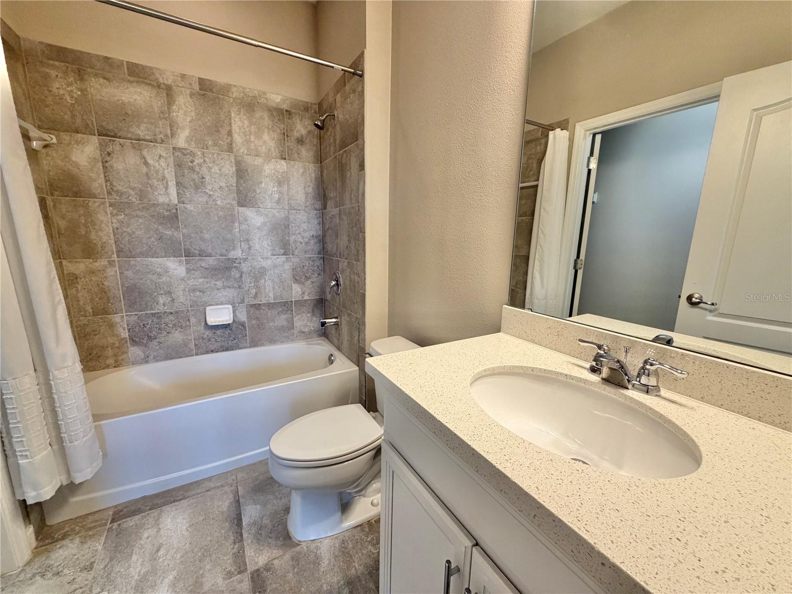 Image 27 of 33 For 15060 Andrew Aly