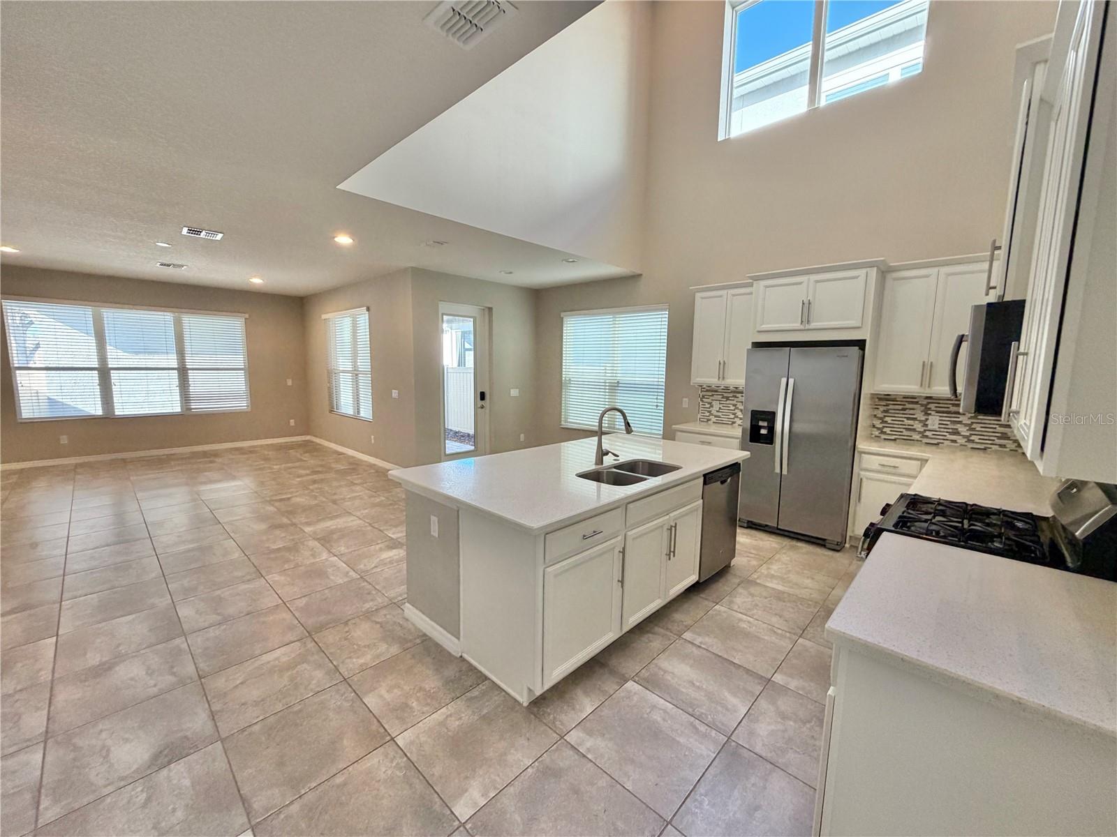 Image 5 of 33 For 15060 Andrew Aly