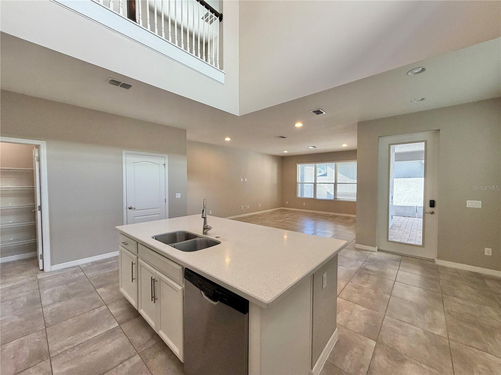 Image 6 of 33 For 15060 Andrew Aly