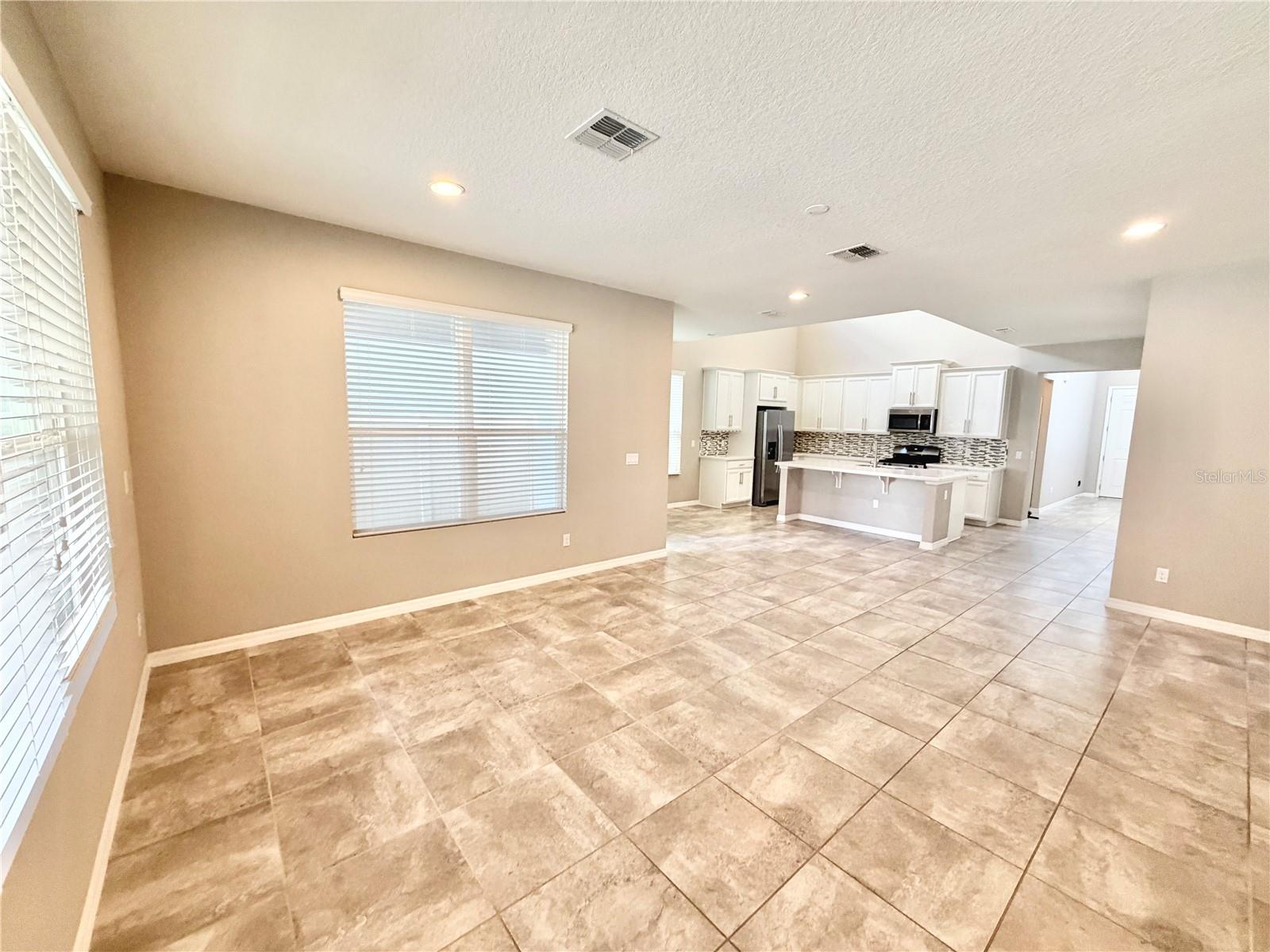 Image 9 of 33 For 15060 Andrew Aly