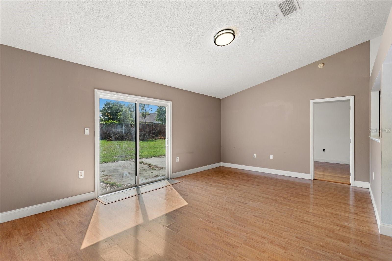 Image 12 of 23 For 5031 Water Wheel Court