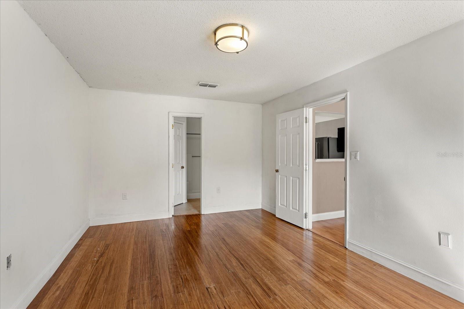 Image 14 of 23 For 5031 Water Wheel Court