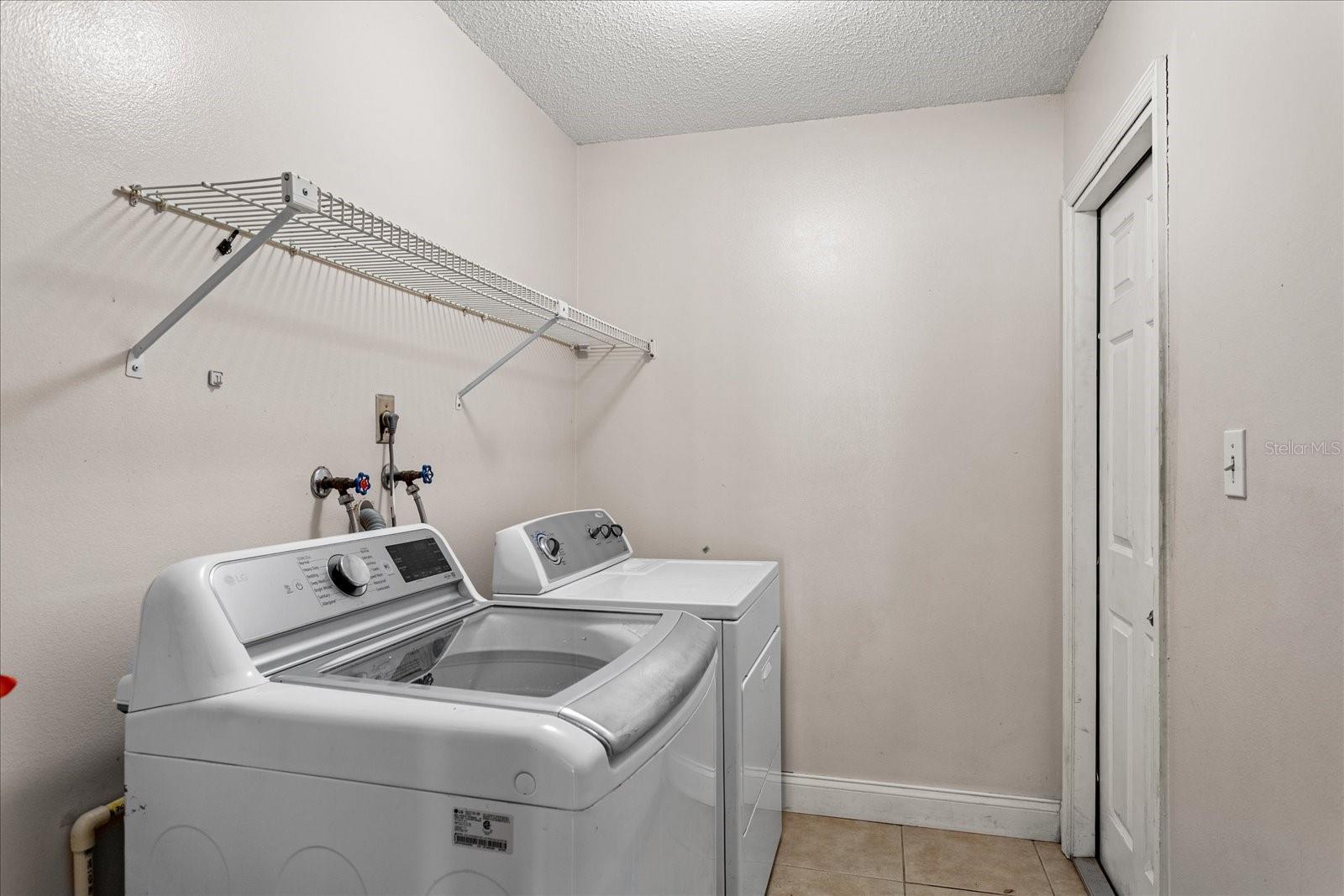 Image 20 of 23 For 5031 Water Wheel Court