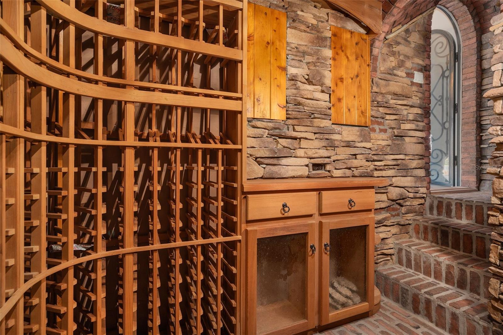 Image 20 of 86 For 5143 Cranes Point Court