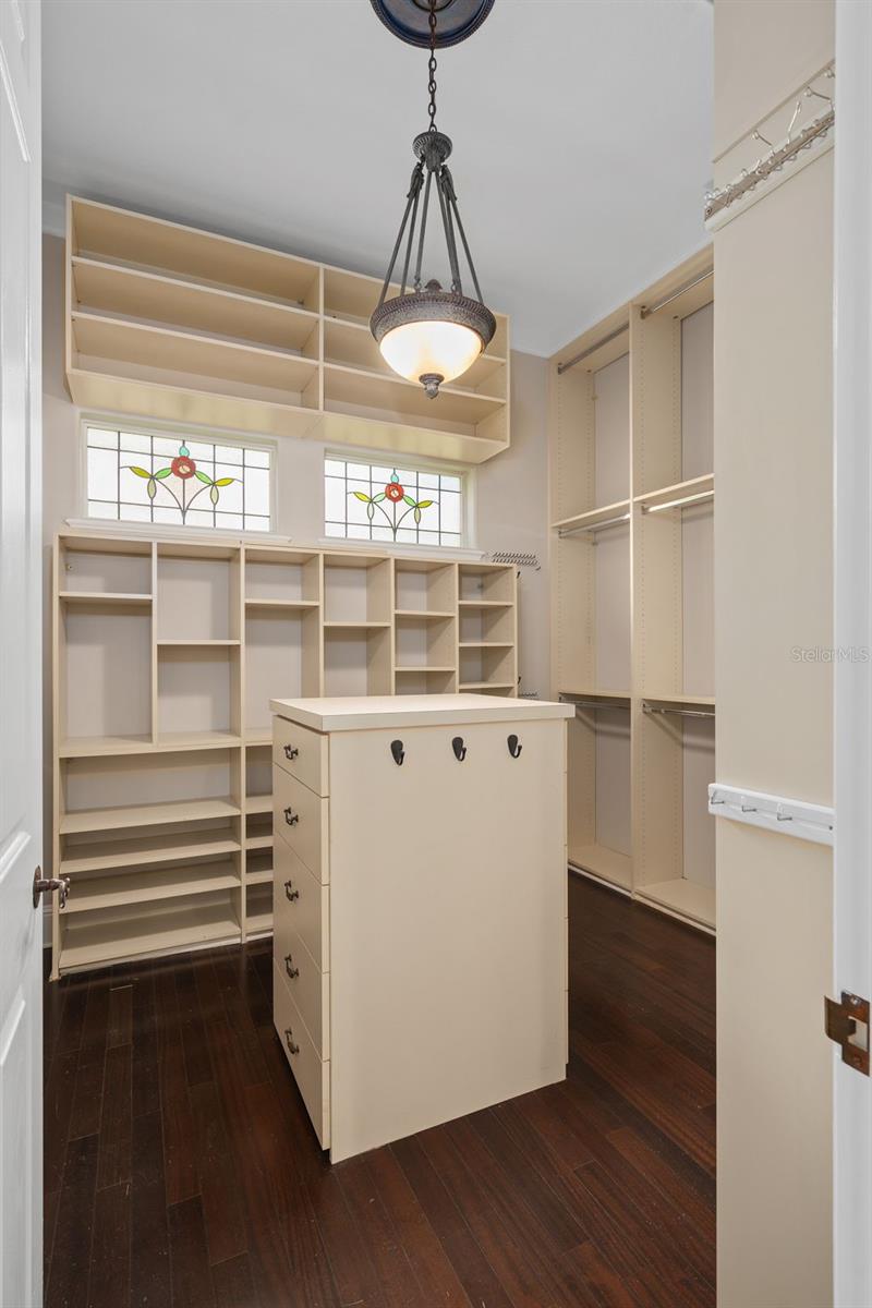 Image 43 of 86 For 5143 Cranes Point Court