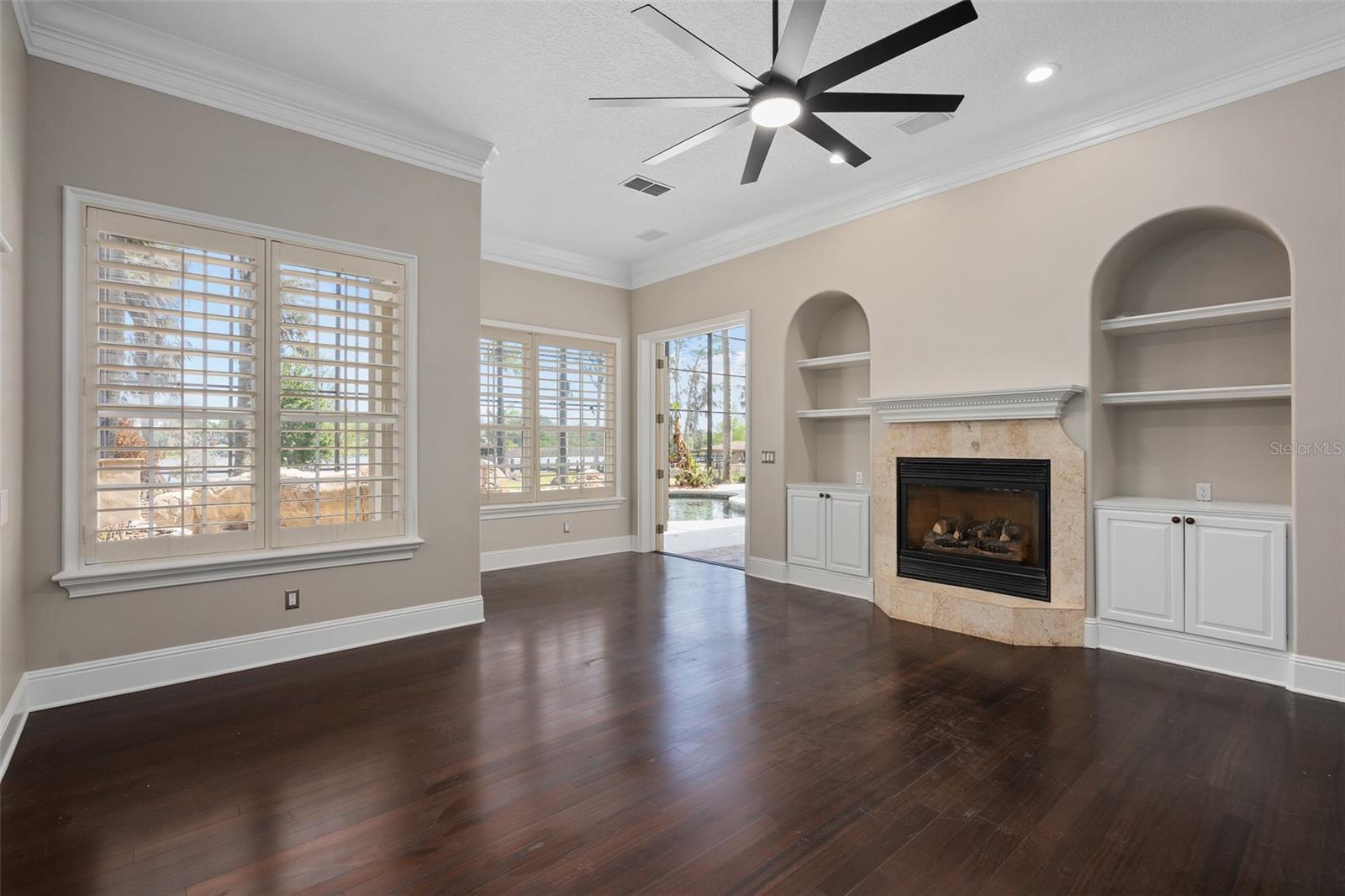 Image 46 of 86 For 5143 Cranes Point Court