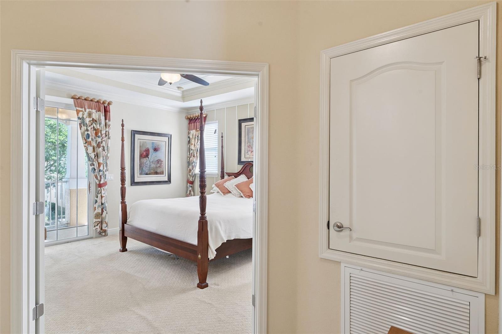 Image 24 of 53 For 6552 Helmsley Circle