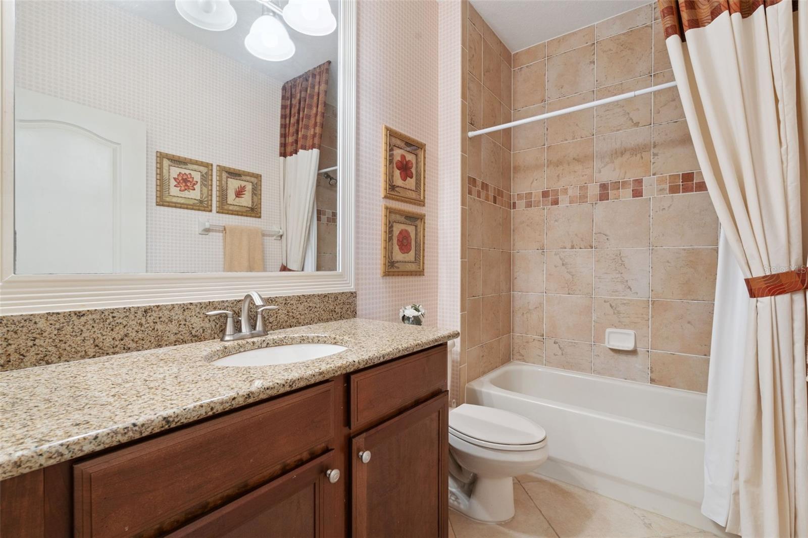 Image 29 of 53 For 6552 Helmsley Circle