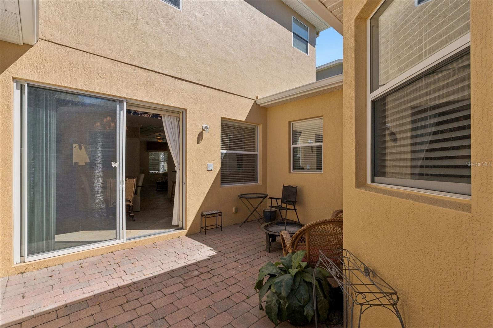 Image 34 of 53 For 6552 Helmsley Circle