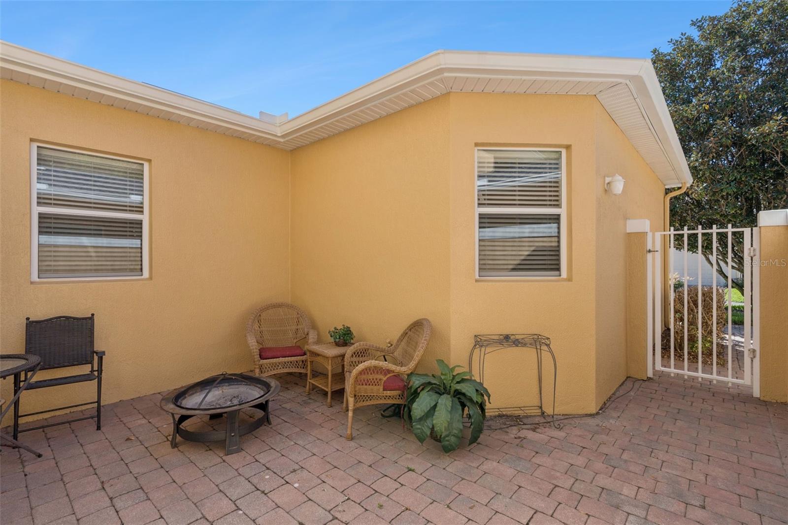 Image 35 of 53 For 6552 Helmsley Circle