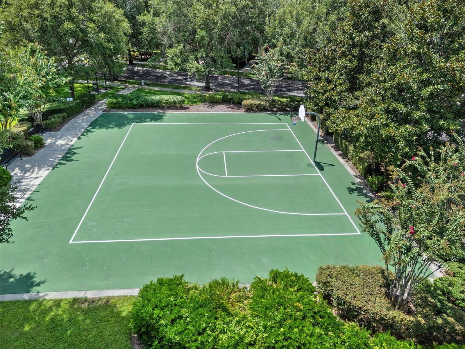 Image 43 of 53 For 6552 Helmsley Circle