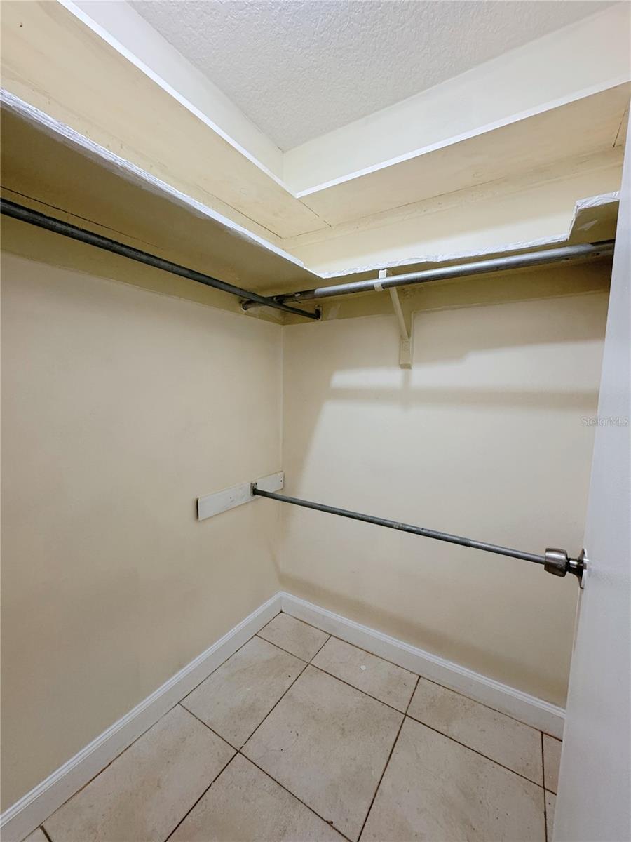 Image 11 of 30 For 7522 Laurel Springs Drive