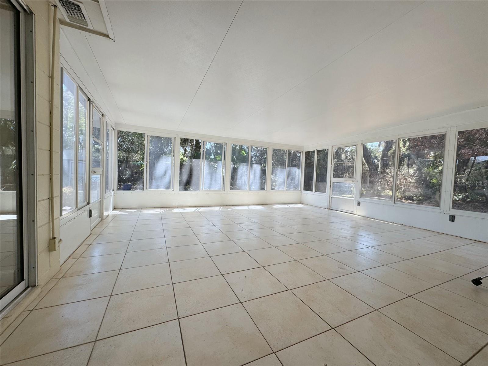 Image 25 of 30 For 7522 Laurel Springs Drive