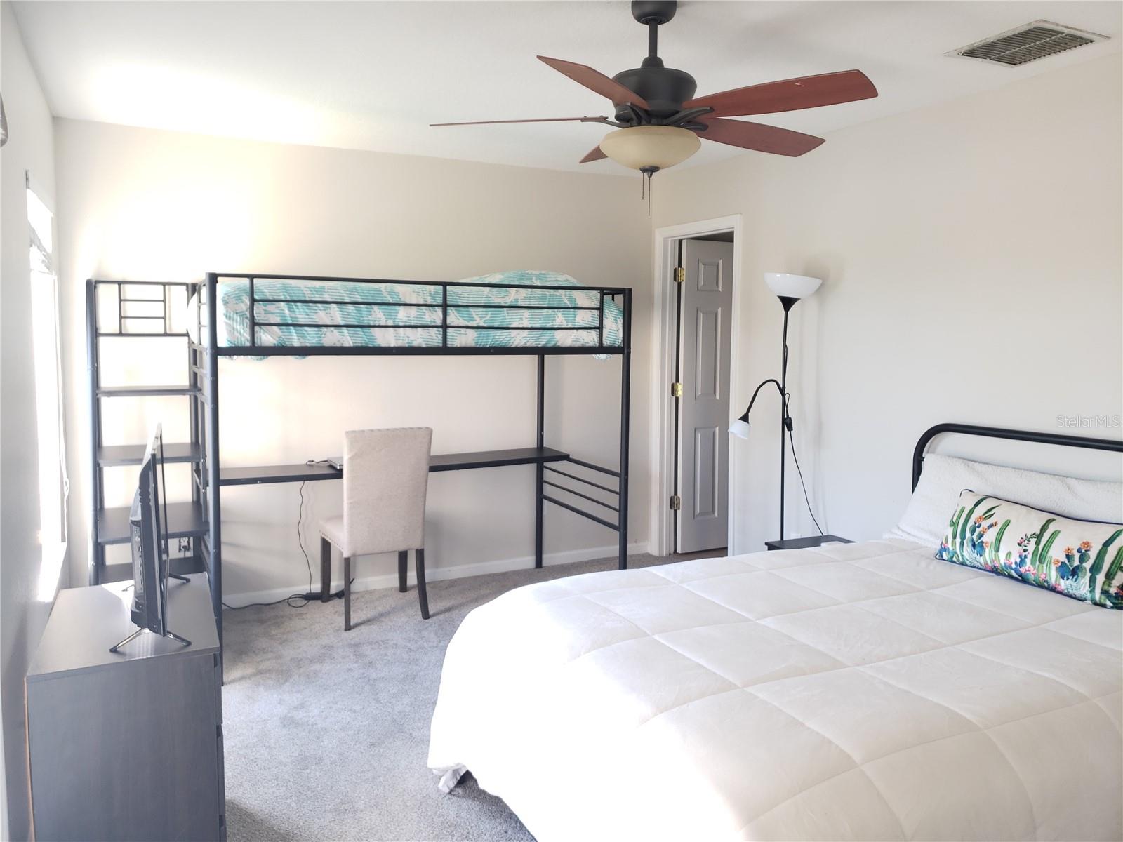 Image 25 of 39 For 16530 Cedar Crest Drive