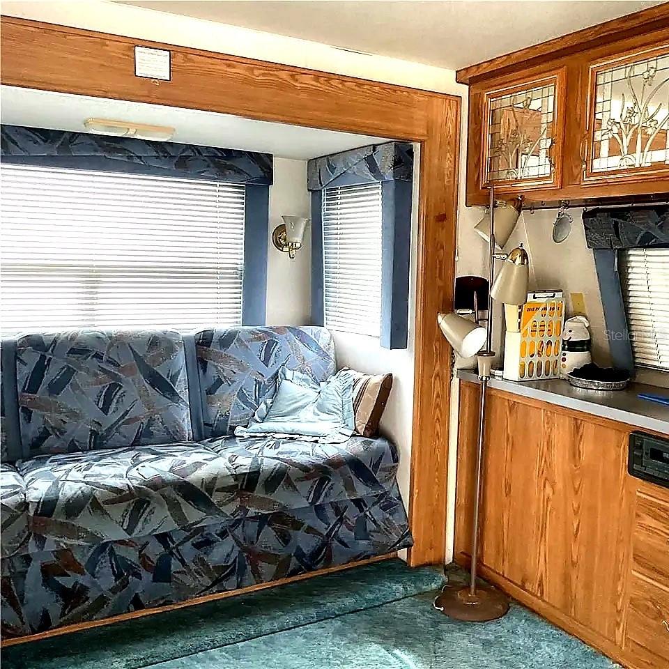 Image 2 of 10 For 38045 Bluebird Circle