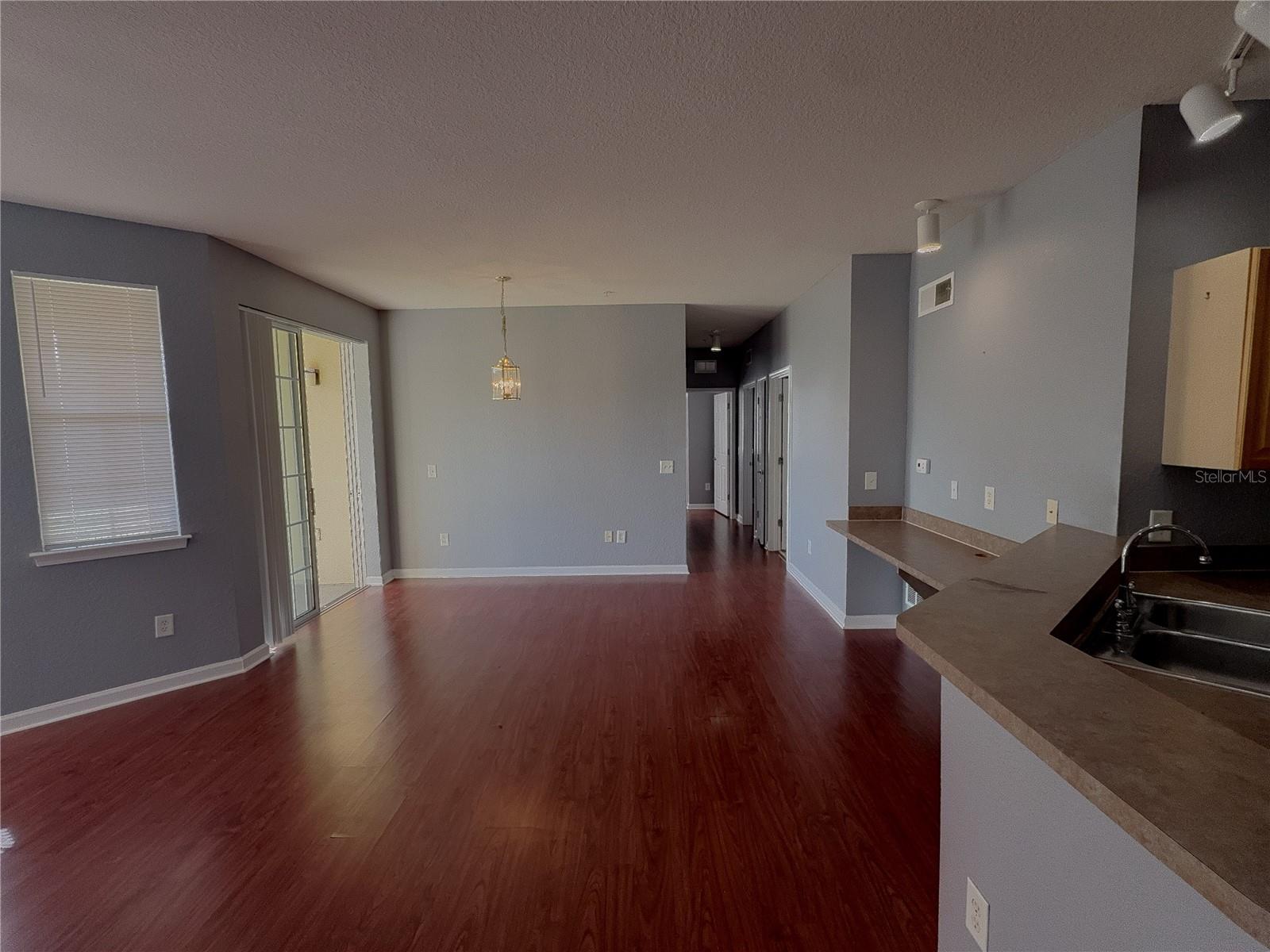 Image 4 of 17 For 204 Terrace Ridge Circle 204