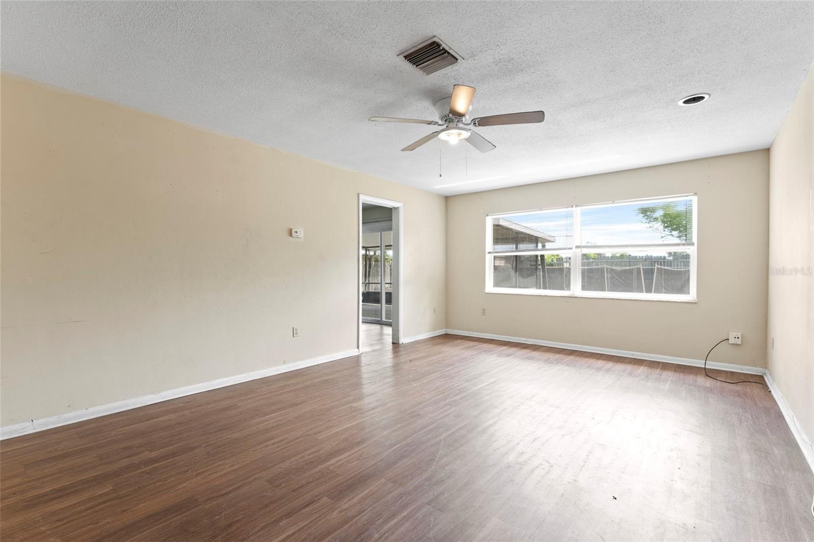 Image 12 of 25 For 2713 Greenfield Avenue