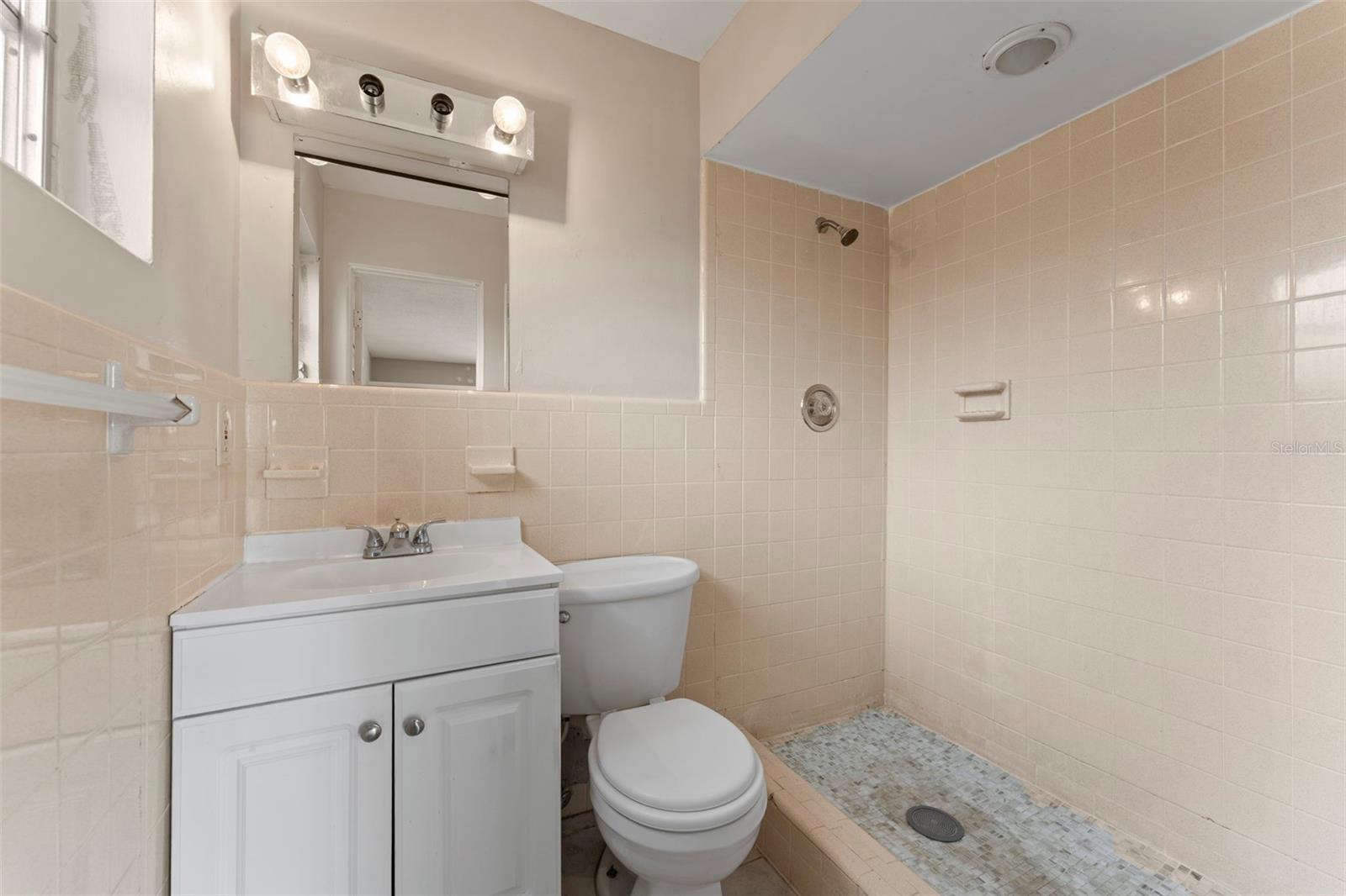 Image 16 of 25 For 2713 Greenfield Avenue