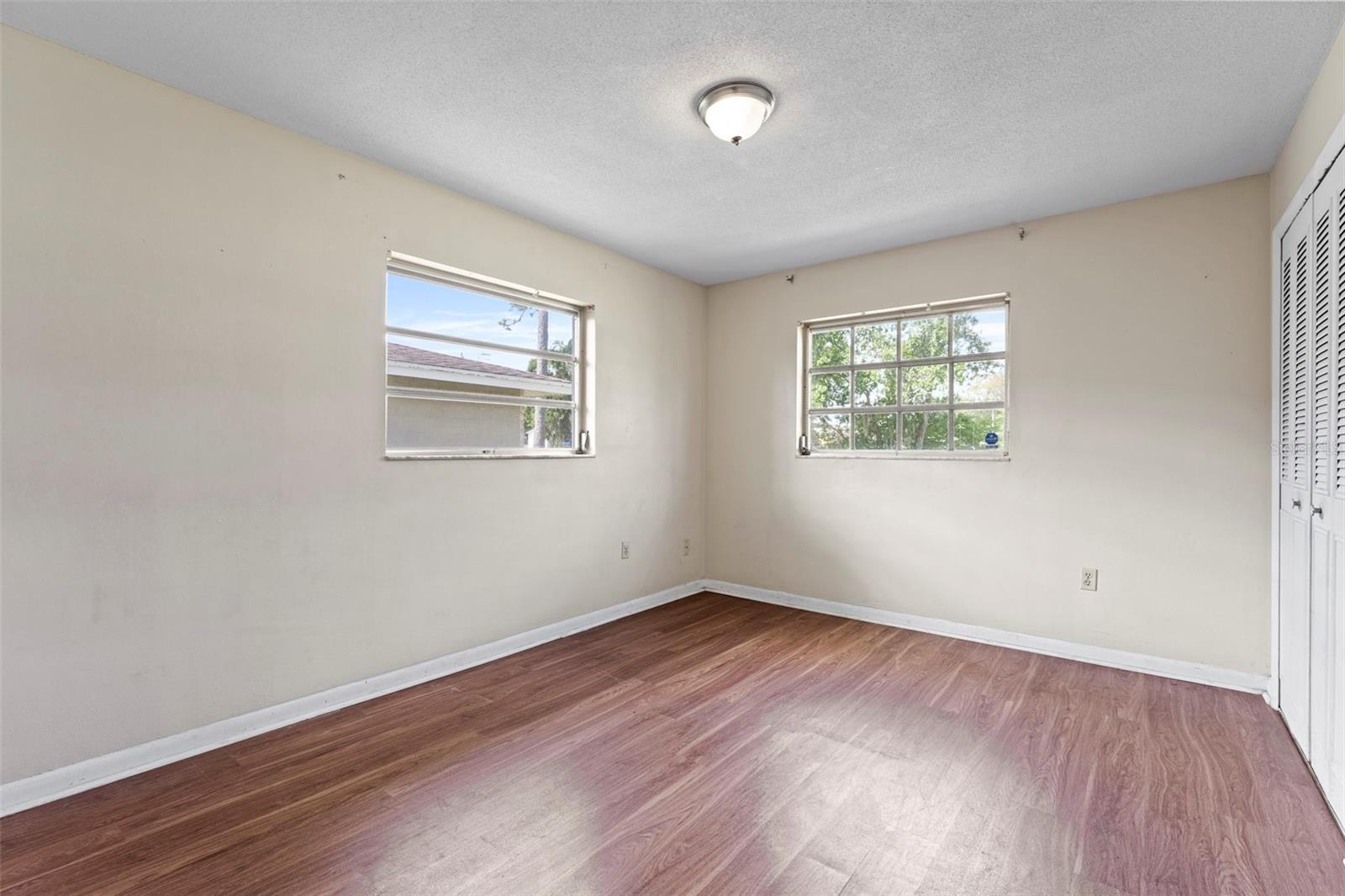 Image 17 of 25 For 2713 Greenfield Avenue