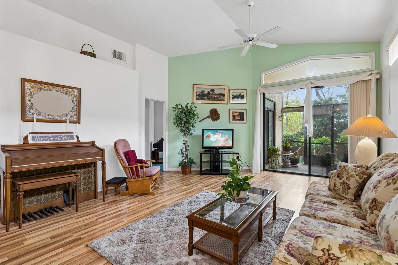 Image 14 of 95 For 145 Thornberry Drive