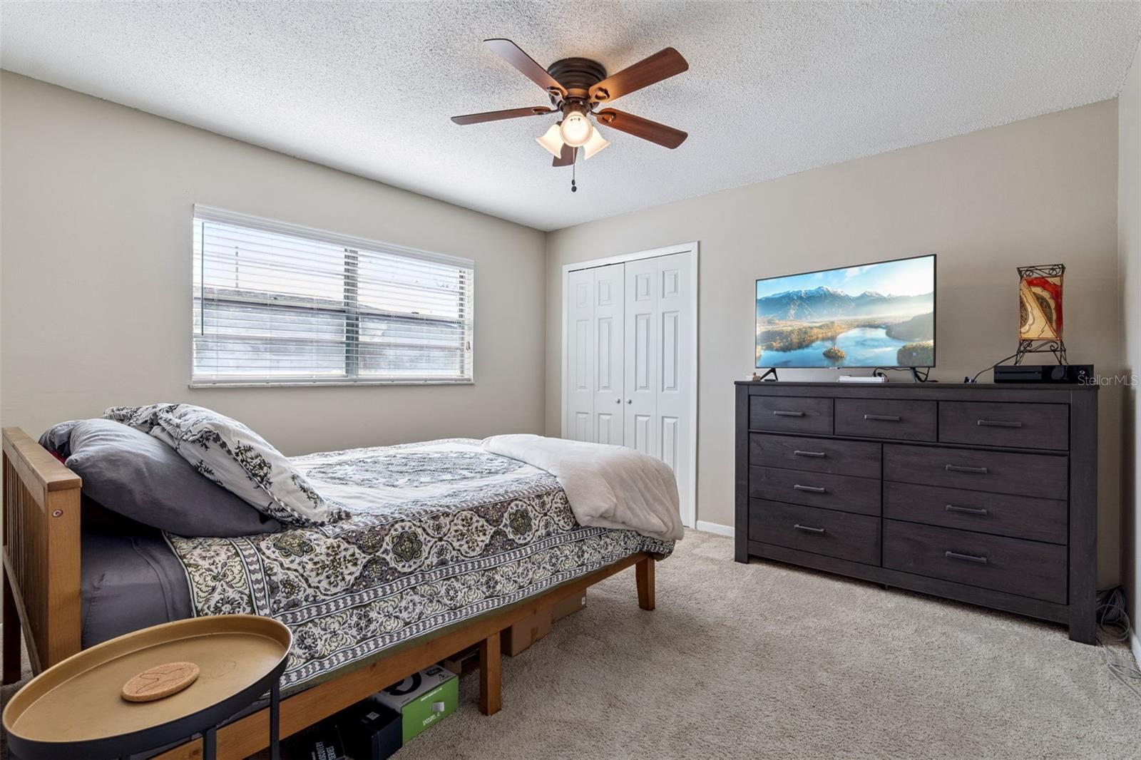 Image 17 of 36 For 522 Green Briar