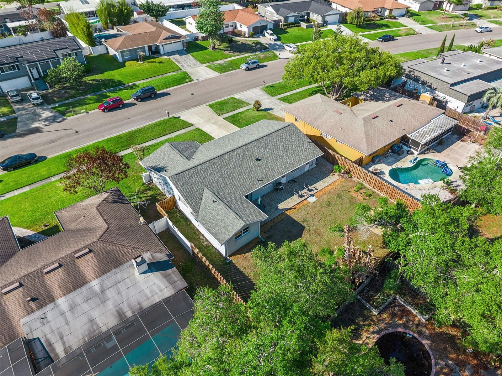 Image 30 of 36 For 522 Green Briar