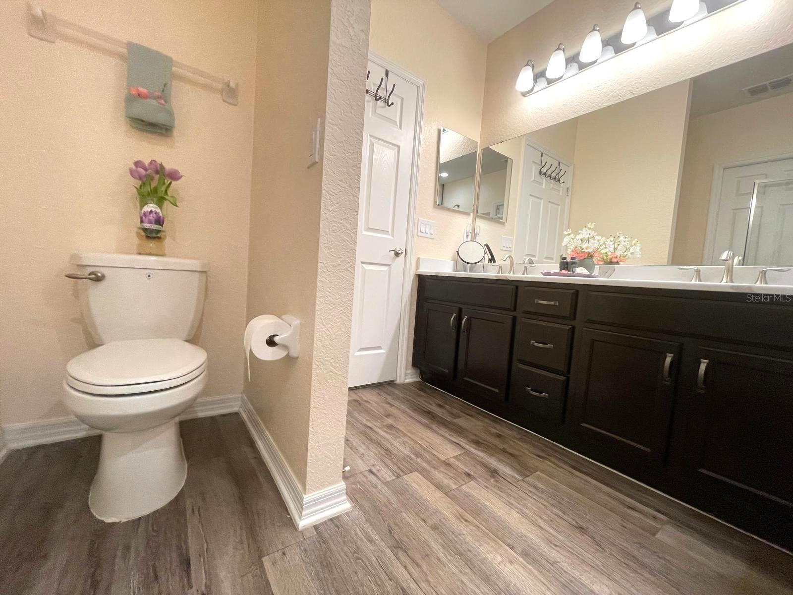 Image 17 of 44 For 2962 Harlow Avenue