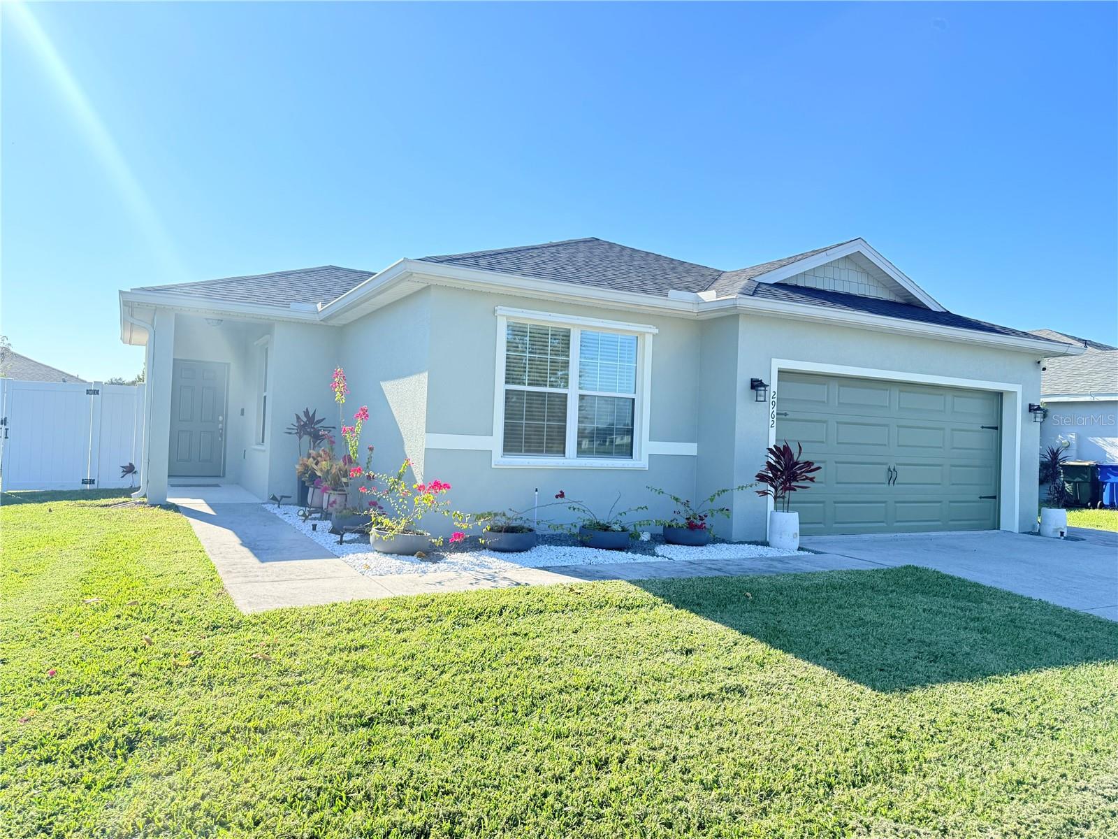 Image 2 of 44 For 2962 Harlow Avenue