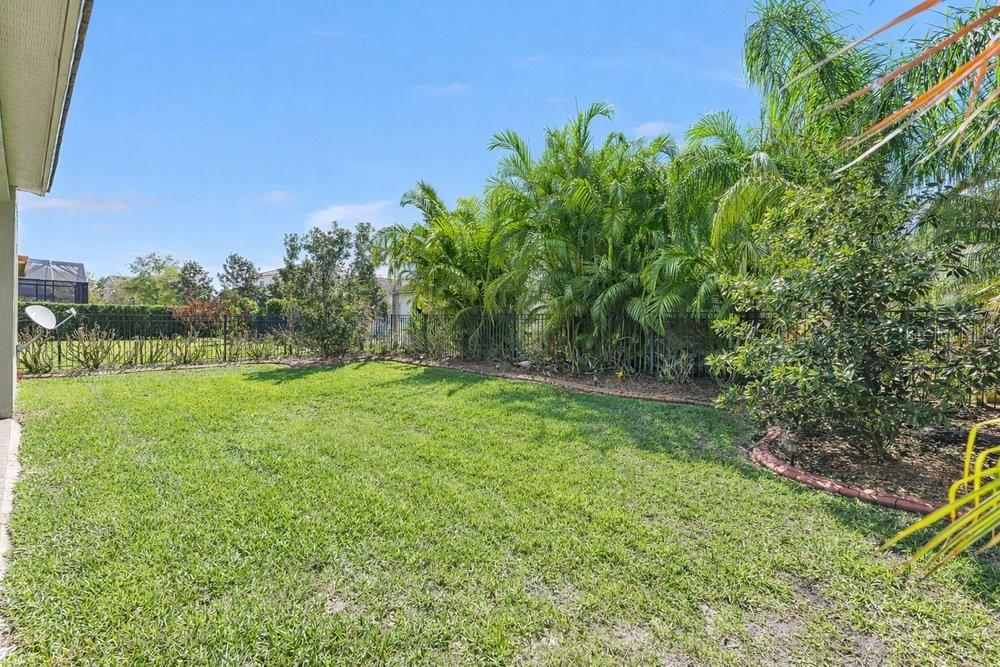 Image 29 of 43 For 10466 Siddington Drive