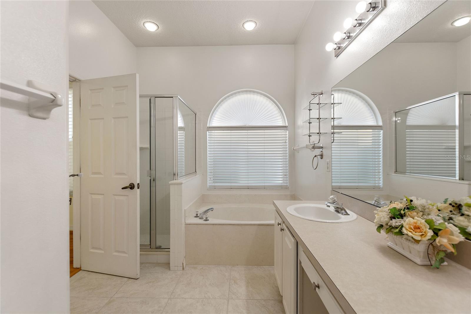 Image 18 of 27 For 6619 Imperial Oak Lane