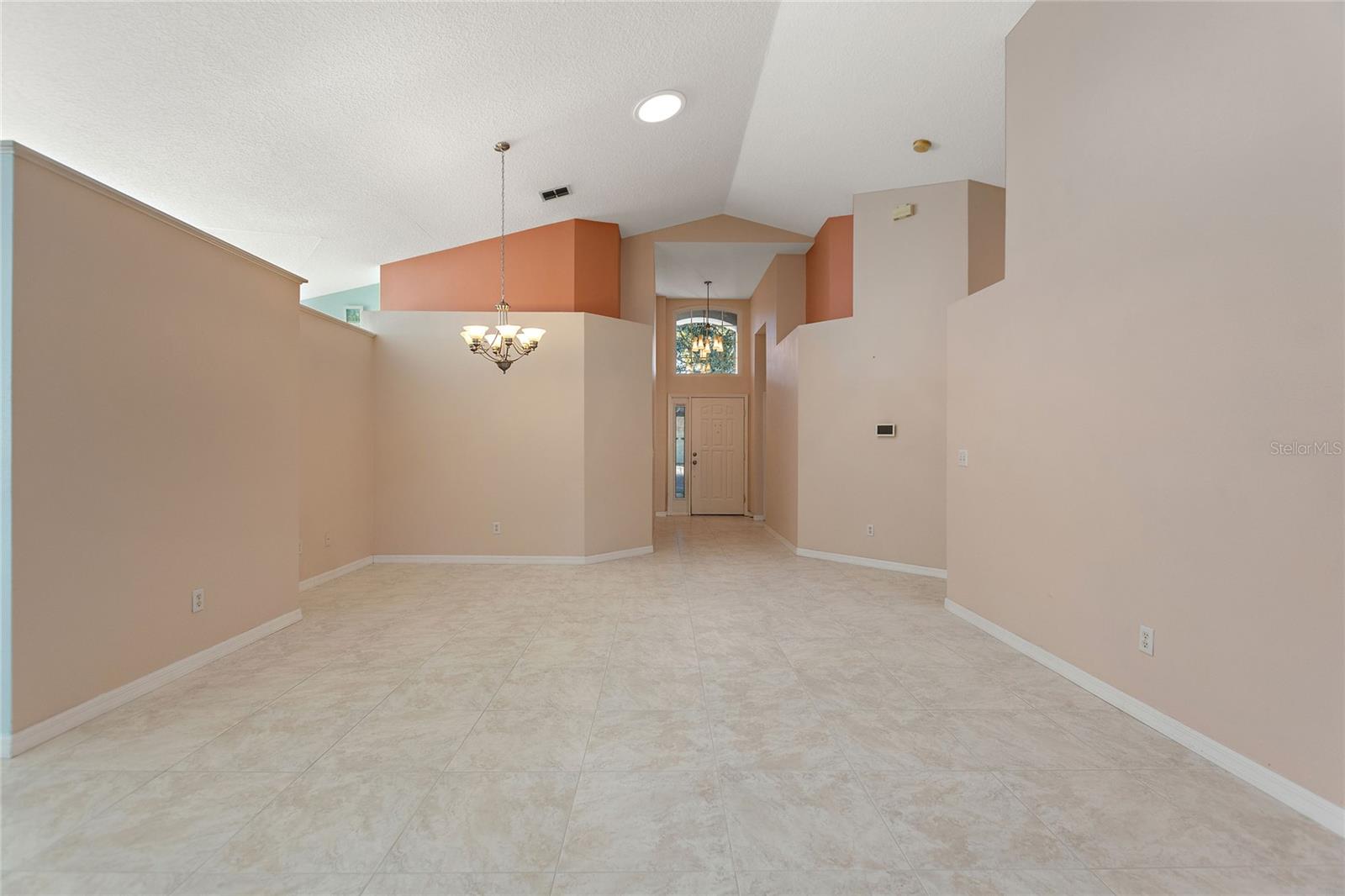 Image 20 of 27 For 6619 Imperial Oak Lane