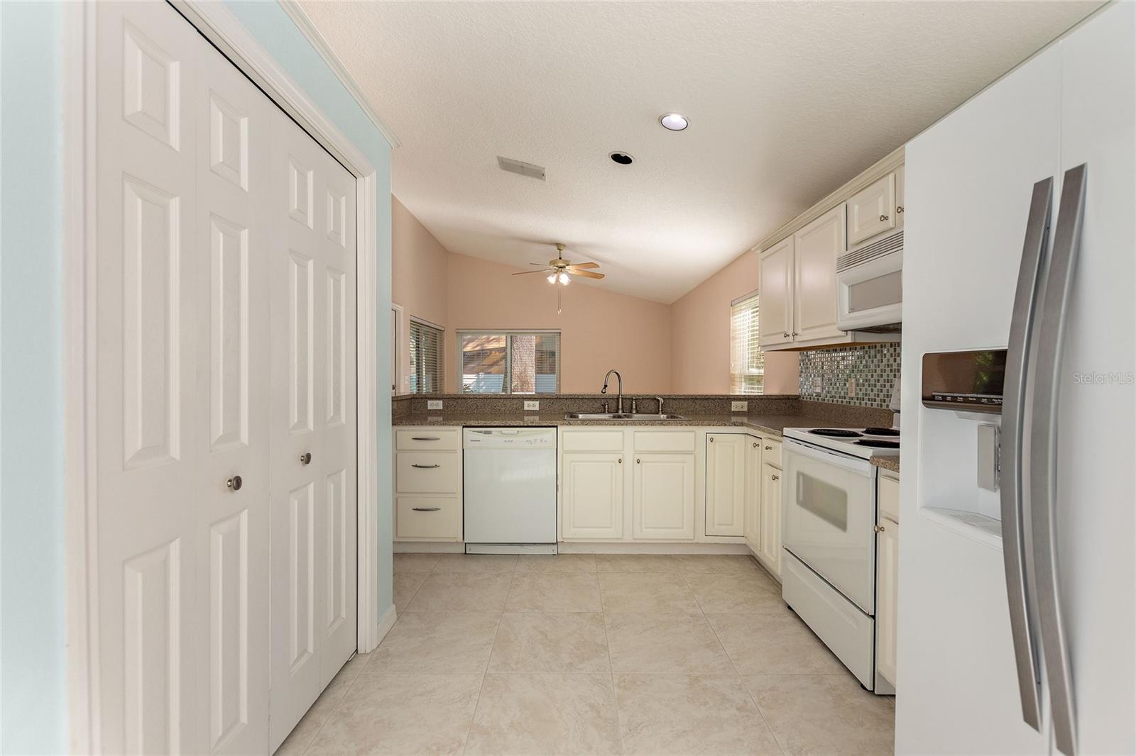 Image 25 of 27 For 6619 Imperial Oak Lane