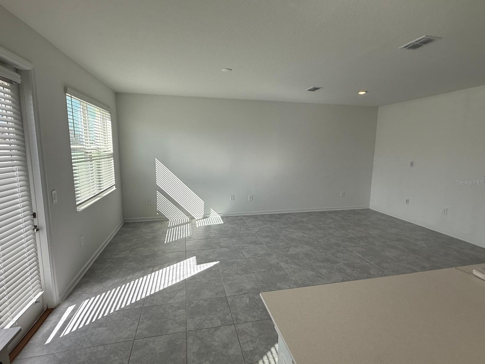 Image 18 of 45 For 502 Bogey Drive