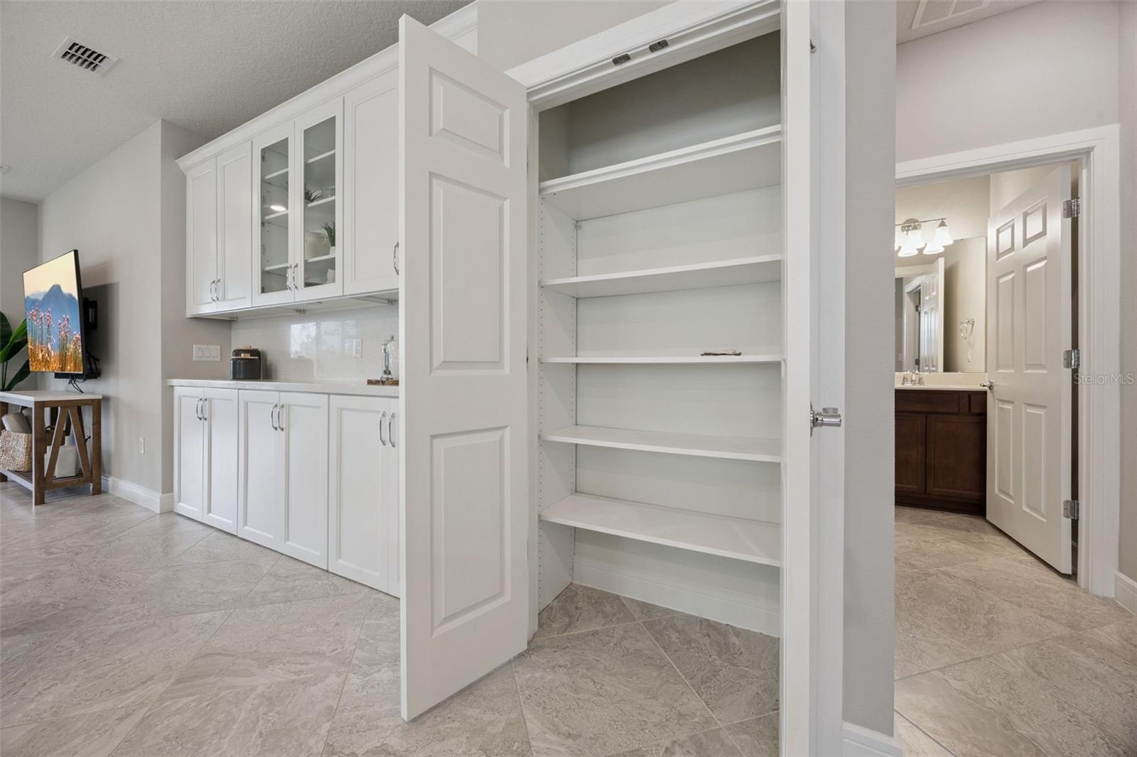 Image 16 of 49 For 2749 Cherry Blossom Loop