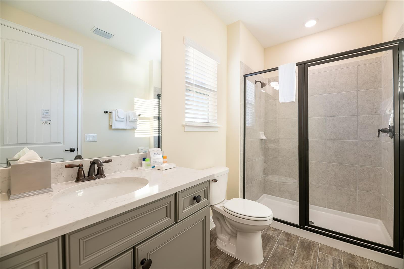 Image 12 of 62 For 8031 Knee Deep Road