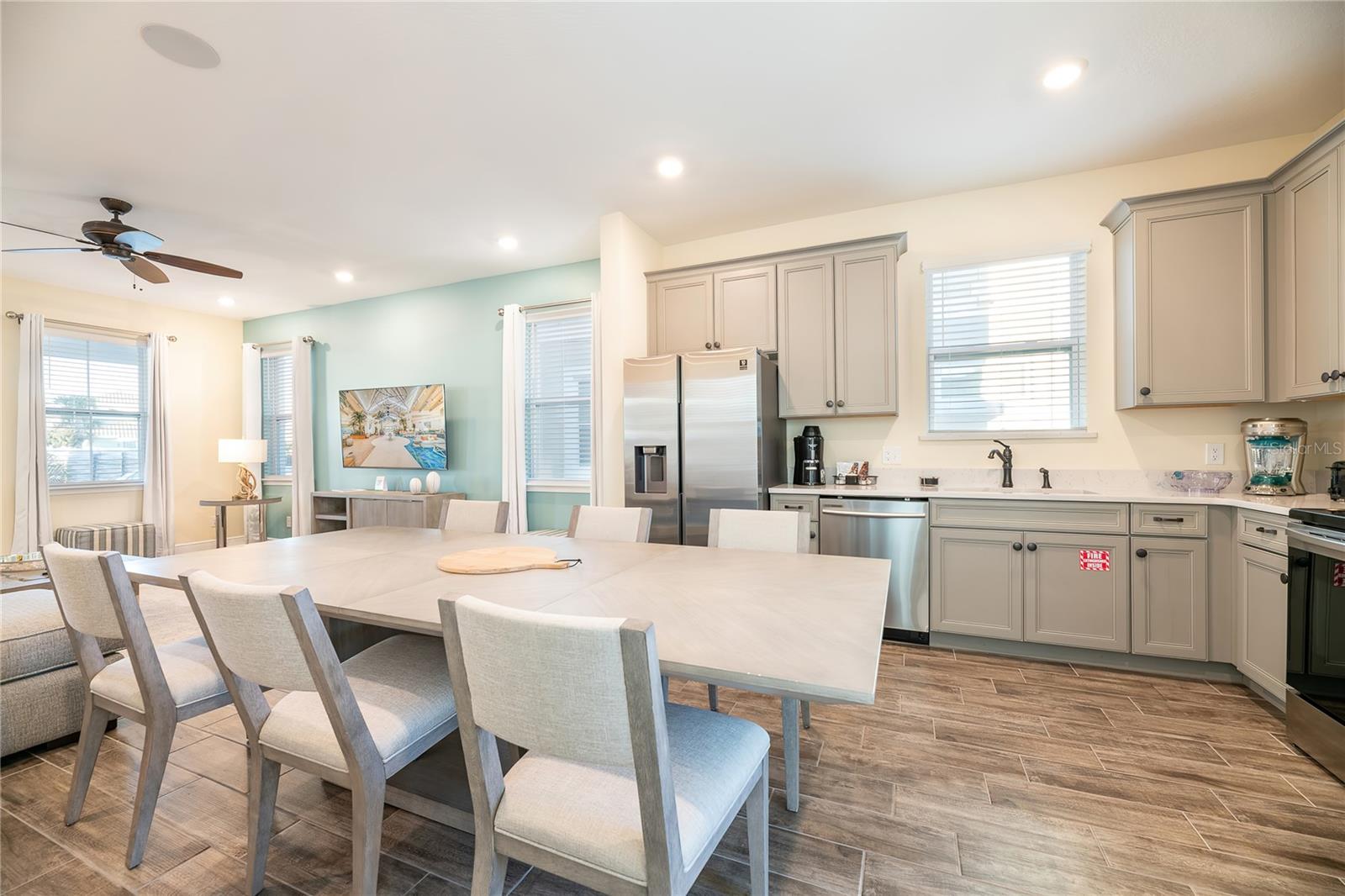 Image 5 of 62 For 8031 Knee Deep Road