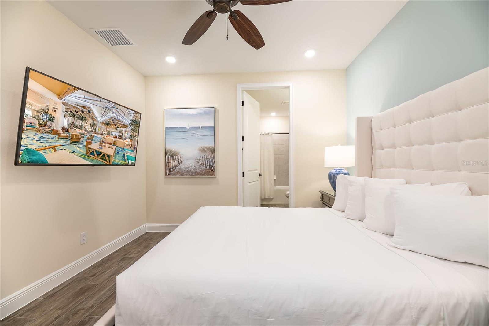 Image 9 of 62 For 8031 Knee Deep Road