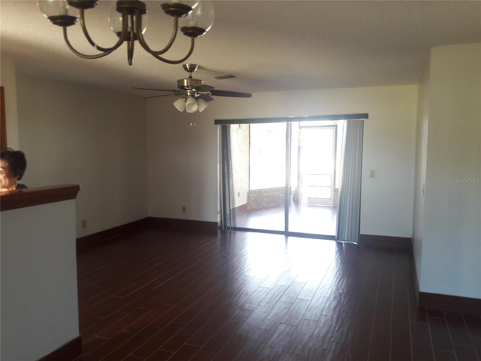 Image 11 of 17 For 3400 Lakeshore Boulevard