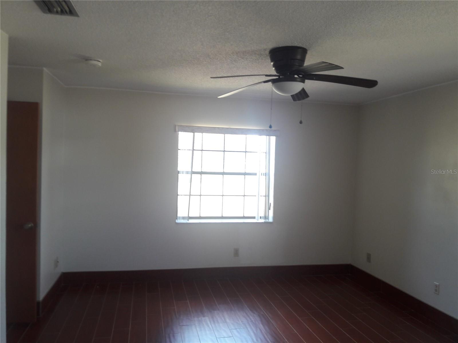 Image 15 of 17 For 3400 Lakeshore Boulevard