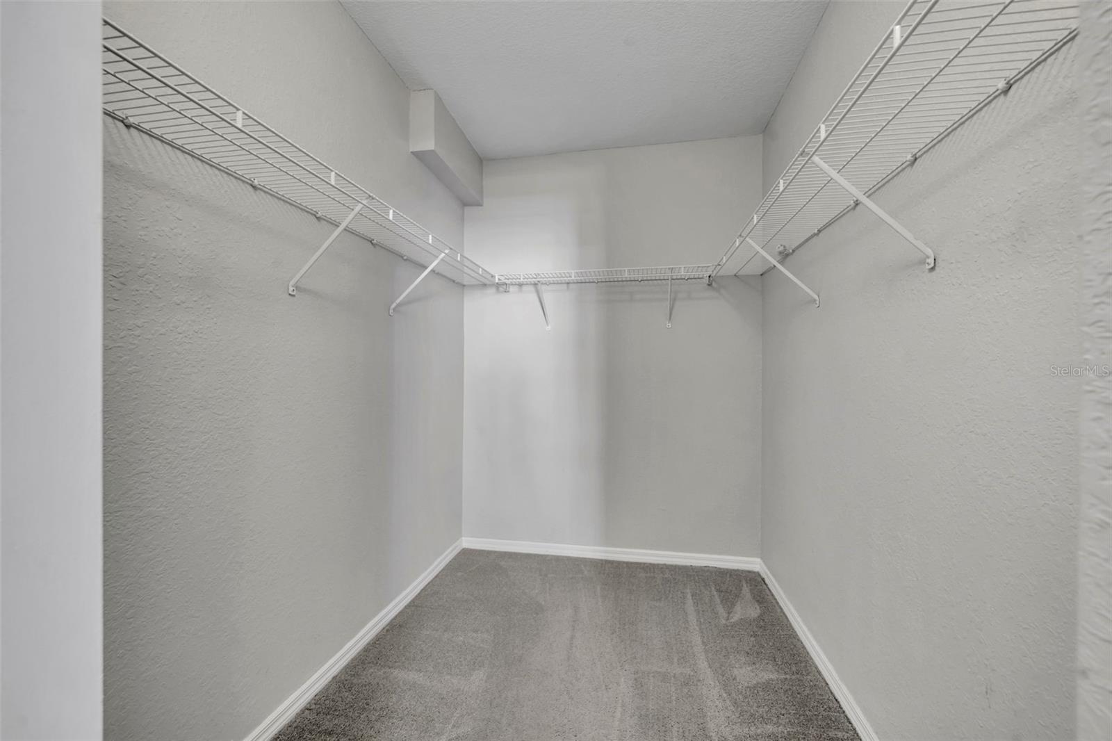 Image 17 of 31 For 5550 Michigan Street 3216