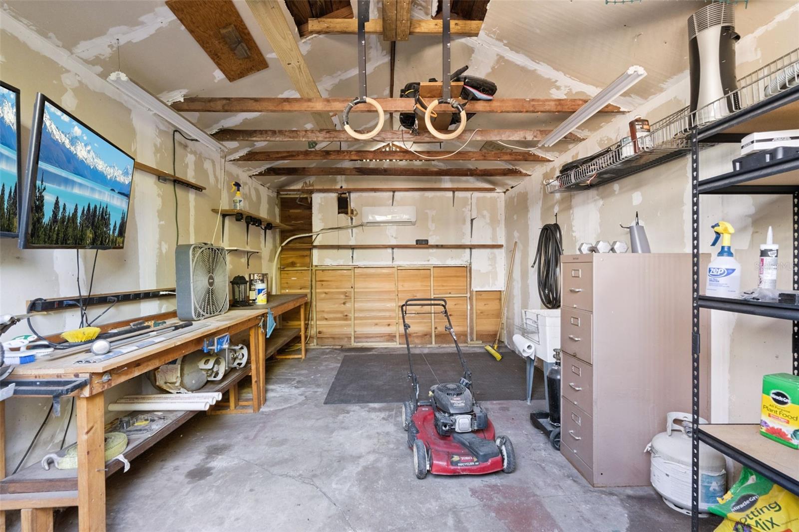 Image 25 of 35 For 518 Shoreview Avenue