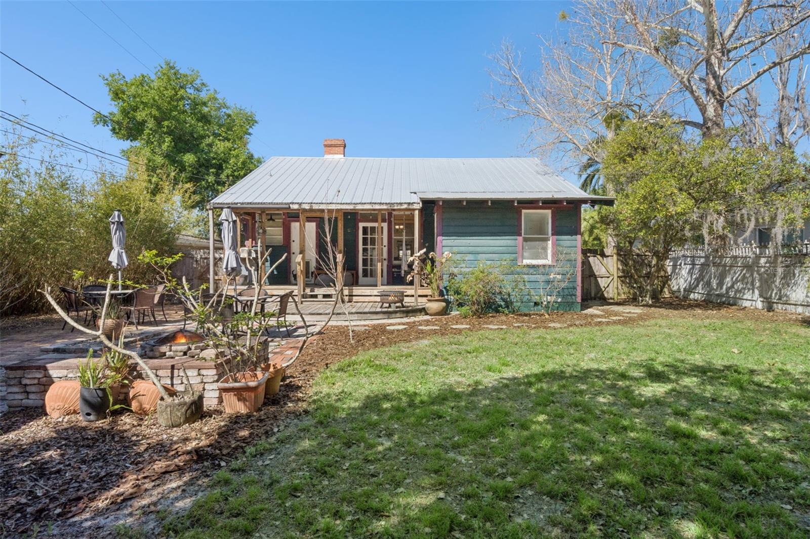 Image 28 of 35 For 518 Shoreview Avenue