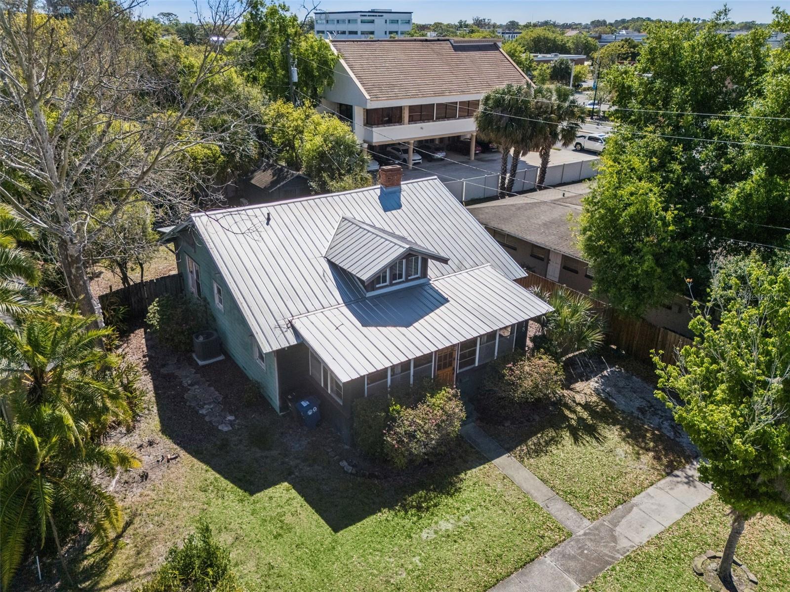 Image 33 of 35 For 518 Shoreview Avenue